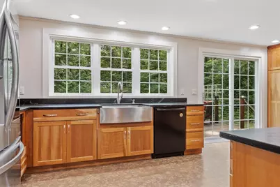 67 Quaker Ln, Bolton, MA 01740 - Photo 5