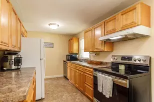 57 5th St, Gardner, MA 01440 - Photo 3