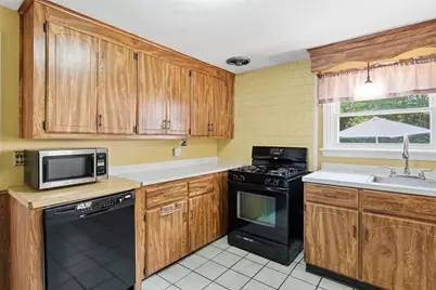 52 Elbert Rd, Agawam, MA 01001 - Photo 15