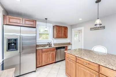 27 Chestnut Street, Danvers, MA 01923 - Photo 11