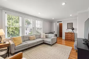 110 Poplar St, Watertown, MA 02472 - Photo 3
