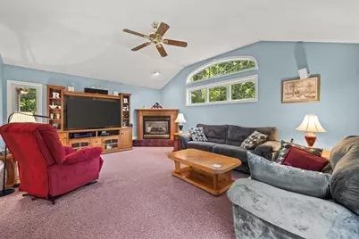 418 Webster St, Hanover, MA 02339 - Photo 39