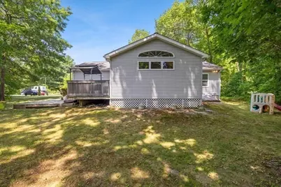 418 Webster St, Hanover, MA 02339 - Photo 7