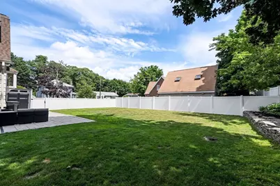 12 Sunset Rd, Stoneham, MA 02180 - Photo 31