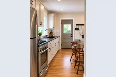 12 Seagrave Rd #2, Cambridge, MA 02140 - Photo 9