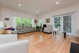 14 Hathaway Pond Cir, Rochester, MA 02770 - Photo 9