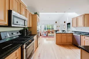 14 Hathaway Pond Cir, Rochester, MA 02770 - Photo 5