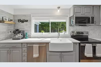 41 Rocky Ln, Medfield, MA 02052 - Photo 7