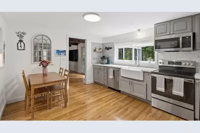 41 Rocky Ln, Medfield, MA 02052 - Photo 9