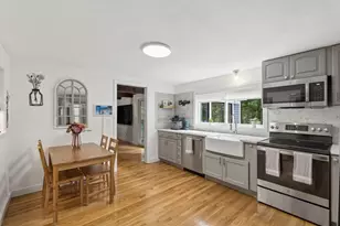 41 Rocky Ln, Medfield, MA 02052 - Photo 9