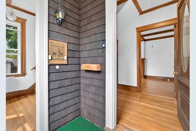 46 Oakland Street, Melrose, MA 02176 - Photo 3