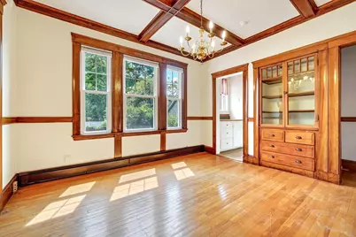 46 Oakland Street, Melrose, MA 02176 - Photo 9