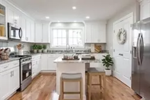 579 Summit St, Fall River, MA 02724 - Photo 1