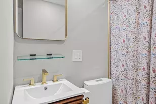 149 Derby St, Salem, MA 01970 - Photo 11