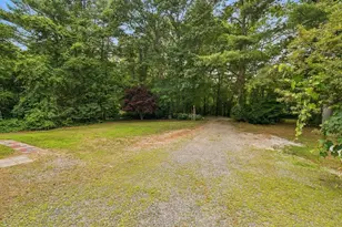 26 Foster St, Mattapoisett, MA 02739 - Photo 23