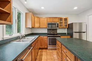 26 Foster St, Mattapoisett, MA 02739 - Photo 3