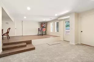108 Codman Rd, Brookline, MA 02445 - Photo 13