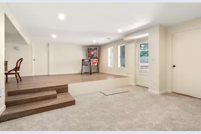 108 Codman Rd, Brookline, MA 02445 - Photo 13