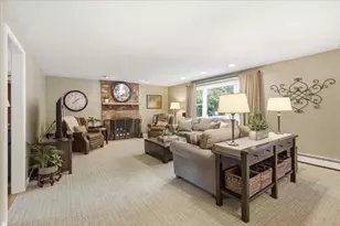 32 Pall Mall, Walpole, MA 02032 - Photo 9
