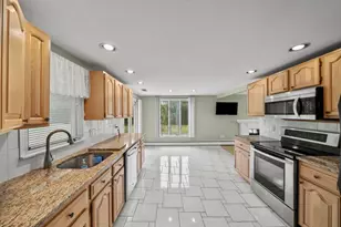 41 Samoset Rd, Peabody, MA 01960 - Photo 9