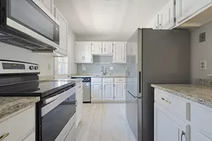 425 Main St, Hudson, MA 01749 - Photo 3