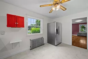 29 Pleasant St, Spencer, MA 01562 - Photo 17