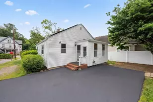 29 Pleasant St, Spencer, MA 01562 - Photo 3