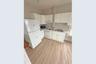 393 Pleasant Street, New Bedford, MA 02740 - Photo 7