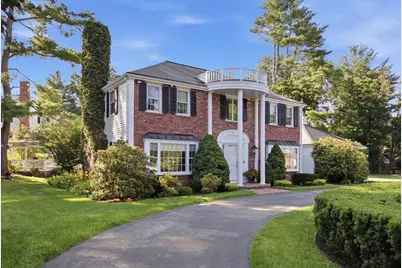 2 Russell Road, Lynnfield, MA 01940 - Photo 1