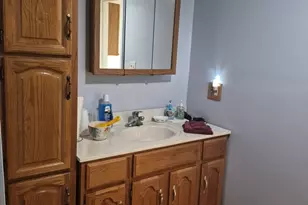 9 South St, Upton, MA 01568 - Photo 35