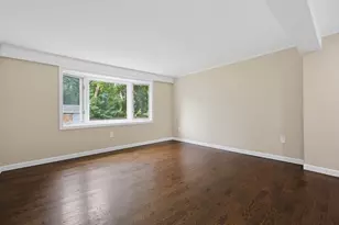 32 Falcon St, Worcester, MA 01603 - Photo 13