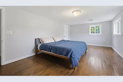 32 Falcon St, Worcester, MA 01603 - Photo 23