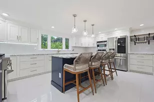 32 Falcon St, Worcester, MA 01603 - Photo 5