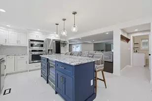 32 Falcon St, Worcester, MA 01603 - Photo 7