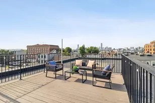 330 Dorchester St, Boston, MA 02127 - Photo 23