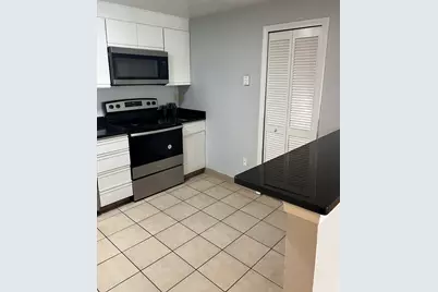 11 Gibbs St #H125, Worcester, MA 01607 - Photo 3