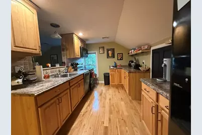 50 South  Main #3, Uxbridge, MA 01569 - Photo 9
