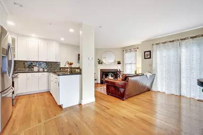 201 Main St #21, Woburn, MA 01801 - Photo 5