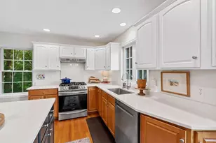 2 Ture Ln, Holbrook, MA 02343 - Photo 9