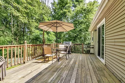2 Gates Ln, Millbury, MA 01527 - Photo 9
