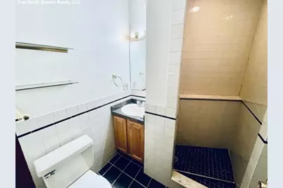 300 North St #1, Boston, MA 02113 - Photo 3
