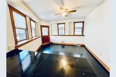 300 North St #1, Boston, MA 02113 - Photo 15