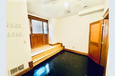 300 North St #1, Boston, MA 02113 - Photo 7