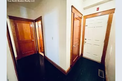 300 North St #1, Boston, MA 02113 - Photo 5
