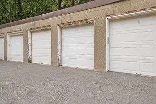 585 Franklin St, Melrose, MA 02176 - Photo 33