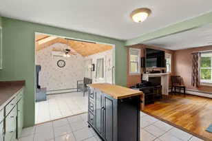 25 Wilson St, Beverly, MA 01915 - Photo 17