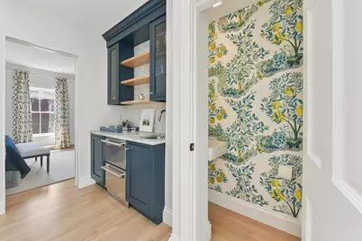 89 Revere St, Boston, MA 02114 - Photo 21