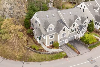 127 Johnson Woods Dr #127, Reading, MA 01867 - Photo 3