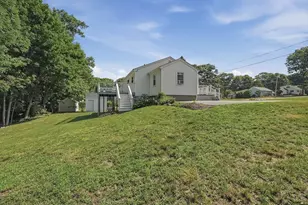 11 Fuller Rd, Attleboro, MA 02703 - Photo 25