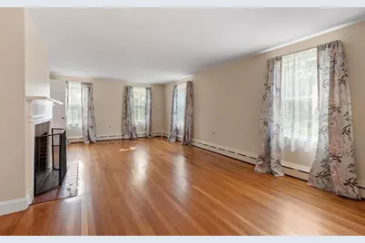 1218 Main St, Leominster, MA 01453 - Photo 11